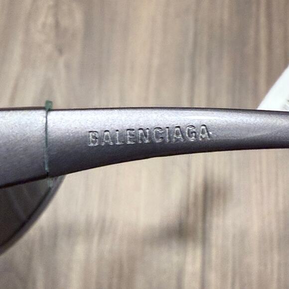 $1,095 Balenciaga 4G Cat Gradient Oversize Oval Sunglasses - Picture 4 of 8